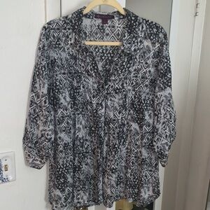 Gloria Vanderbilt Monochrome Patterned Blouse